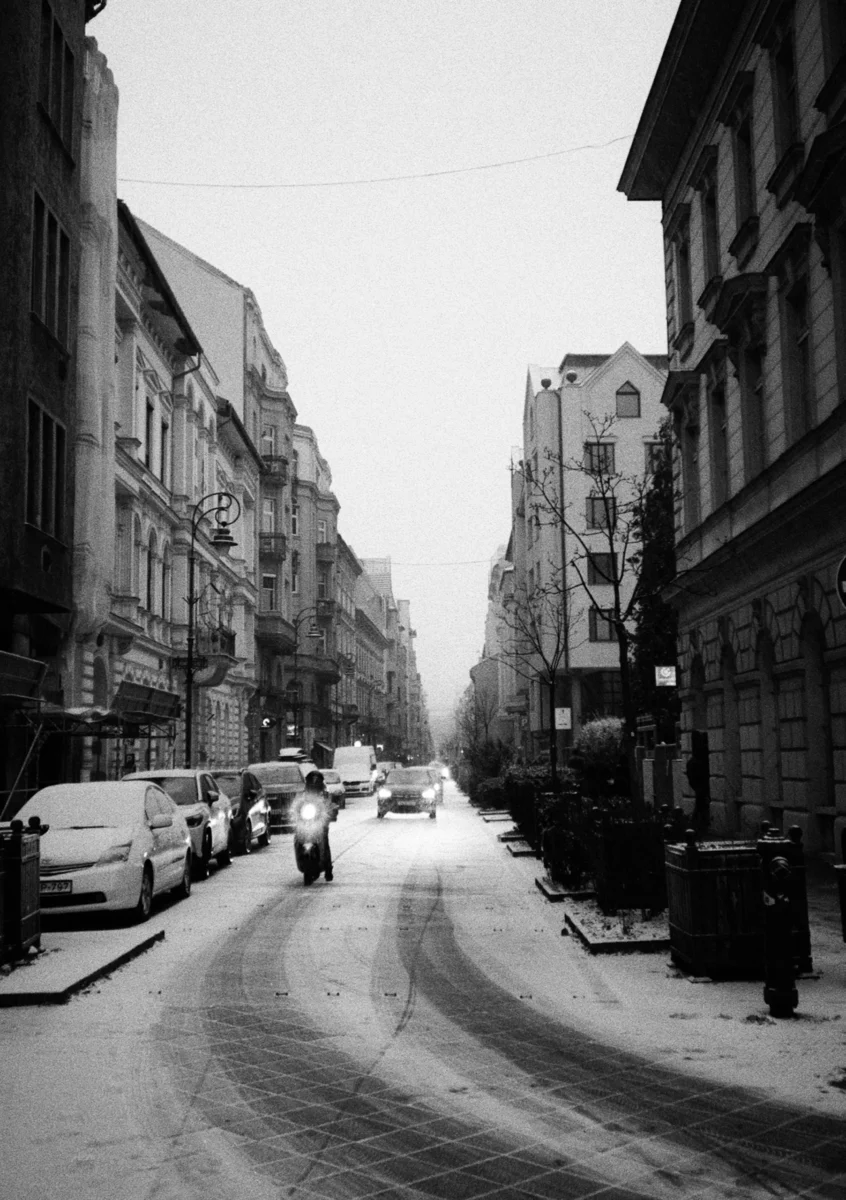 richard-stachmann-6kFZuXKwfMA-unsplash